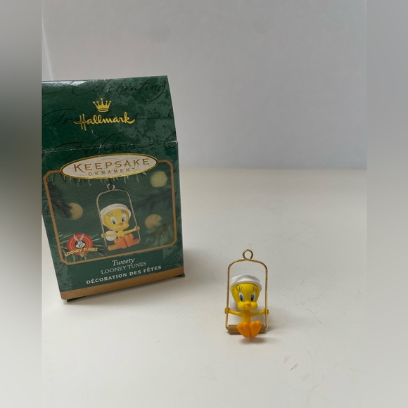 Hallmark Ornament, Tweety Looney Tunes, mini new in box. - Picture 5 of 9